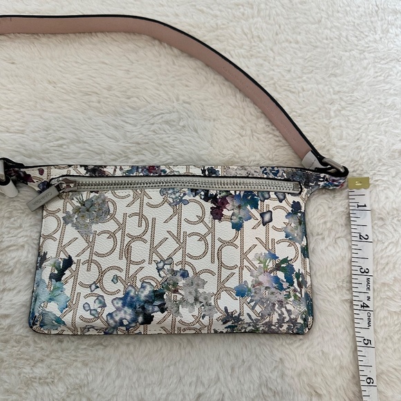 Calvin Klein Genuine Leather Belt Purse - Picture 7 of 8